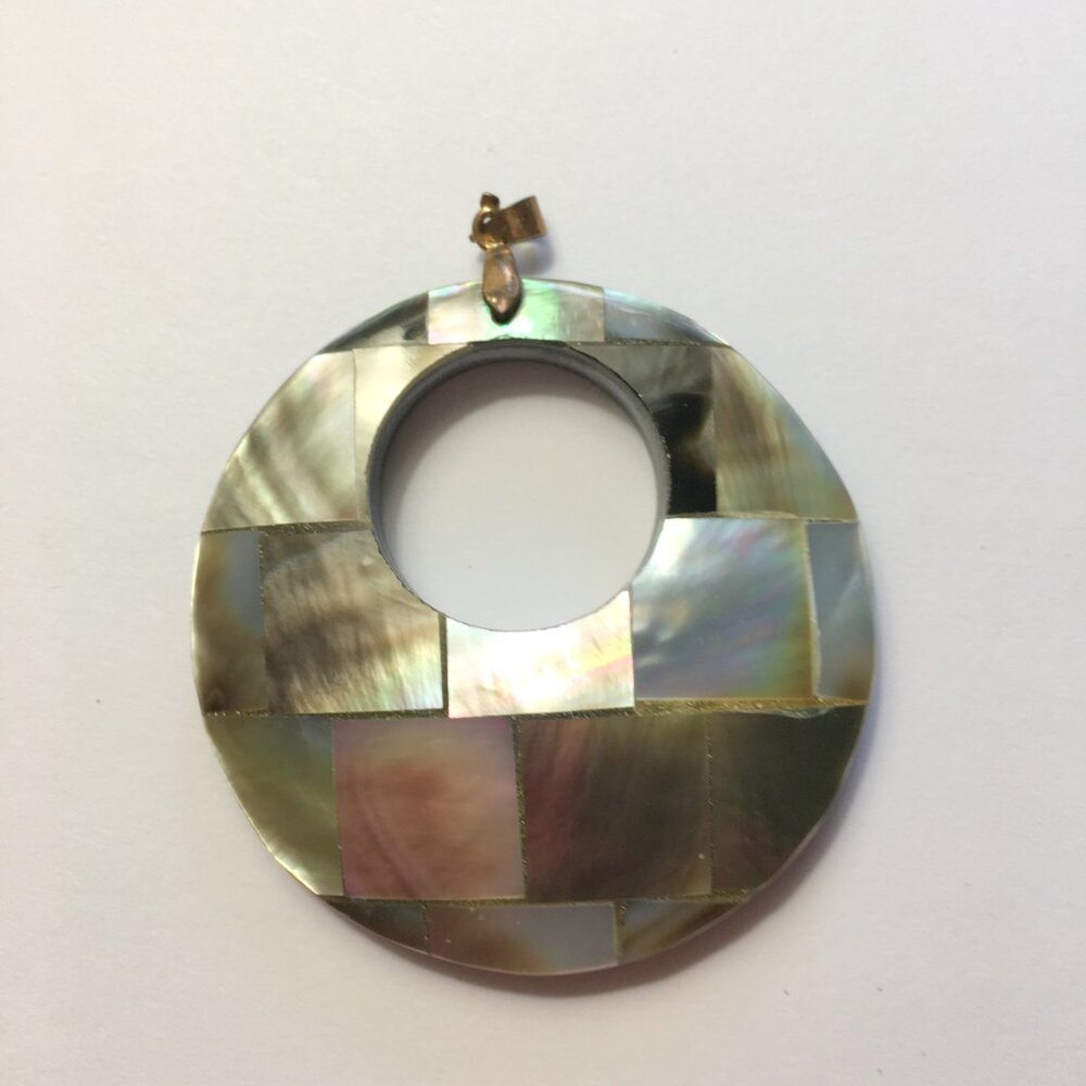 Large Abalone Shell Inlaid Tile Round Pendant - Picture 2 of 5